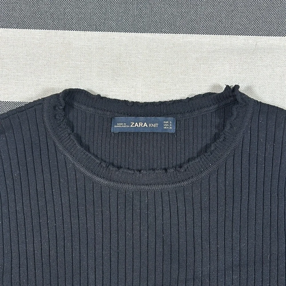 ZARA Womens Black Ribbed Knit Crop Top‎ Long Sleeve Lettuce Hem Stretch S